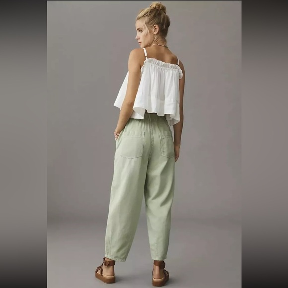 Pilcro Anthropologie sage green tapered pleated trouser size 25 NEW - Picture 2 of 5